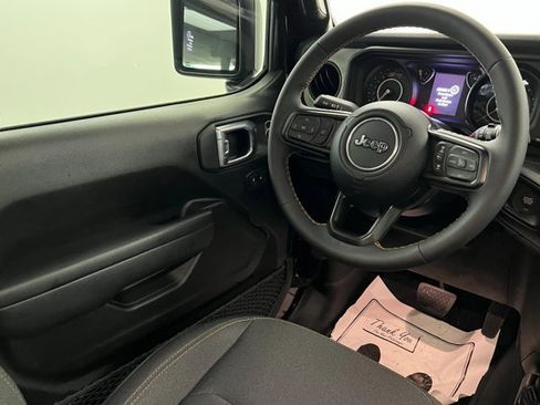 Used 2024 Jeep Wrangler Willys image 11