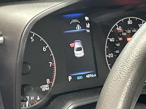 Used 2024 Toyota Corolla LE image 9