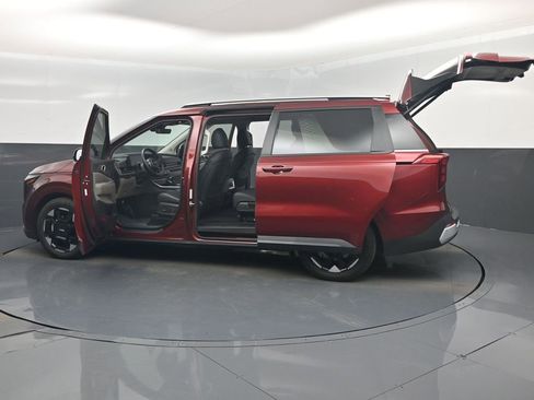 Certified 2025 Kia Carnival EX image 61