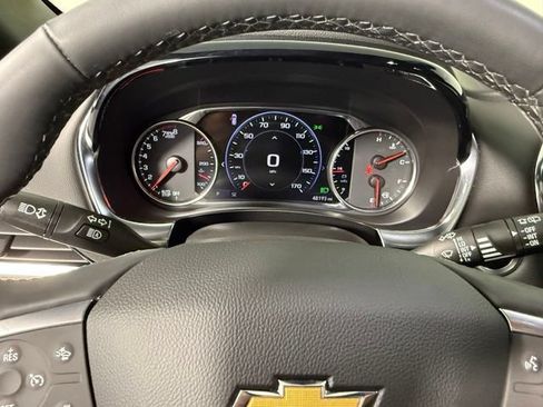Used 2023 Chevrolet Traverse High Country FWD image 19