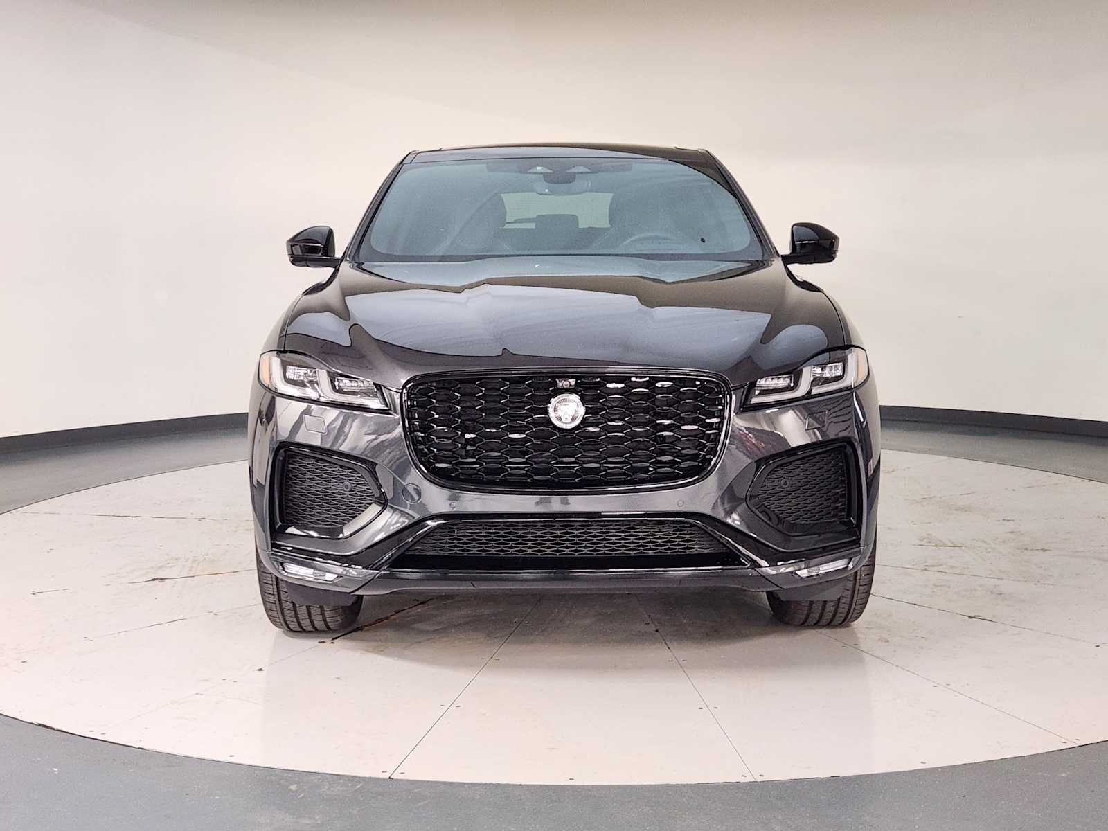 New 2026 Jaguar F-PACE R-Dynamic S AWD/4WD image 9