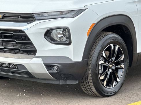 Certified 2023 Chevrolet TrailBlazer LT w/ Convenience Package AWD/4WD image 7