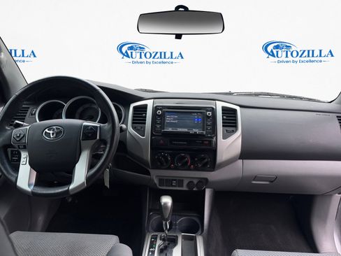 Used 2015 Toyota Tacoma PreRunner image 13