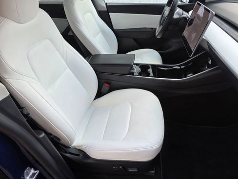 Used 2021 Tesla Model Y Long Range image 28