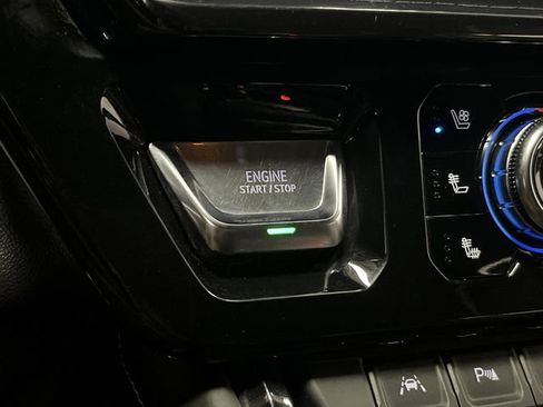 Used 2022 GMC Sierra 1500 AT4X image 25