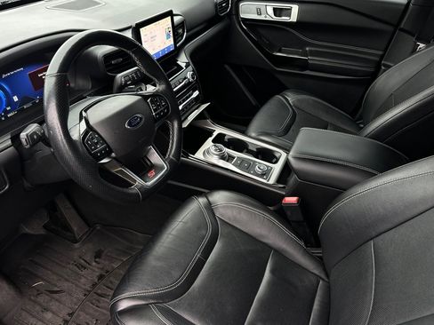 Used 2022 Ford Explorer ST w/ Equipment Group 401A image 10