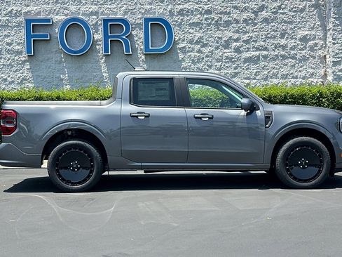 New 2025 Ford Maverick Lobo image 3