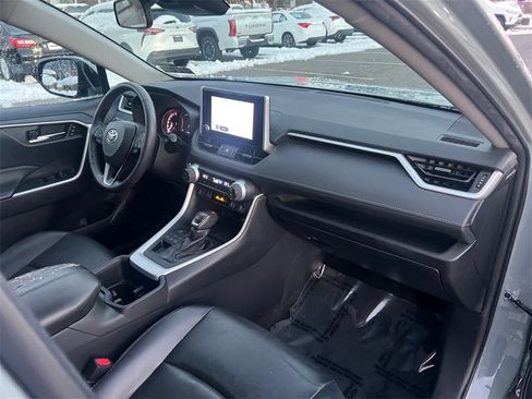 Certified 2022 Toyota RAV4 XLE Premium image 16