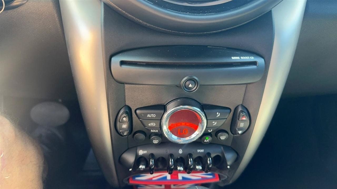 Used 2014 MINI Cooper Countryman FWD image 25