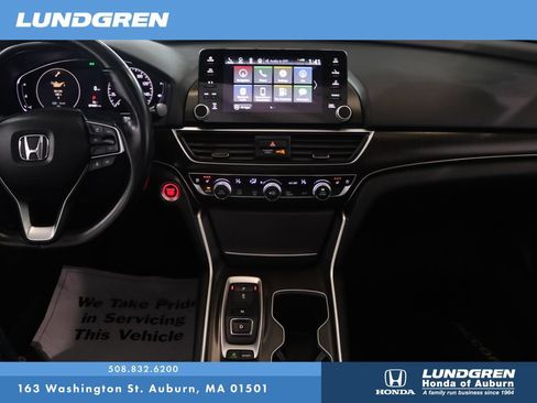Used 2021 Honda Accord Touring image 25