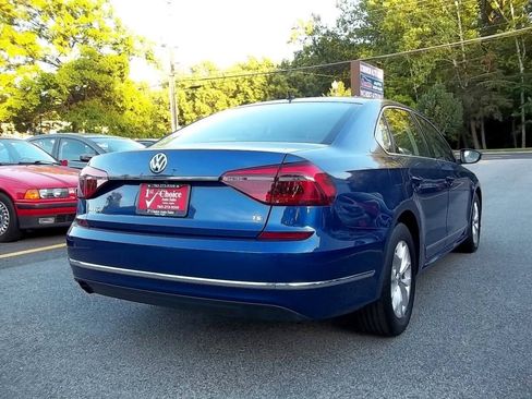 Used 2017 Volkswagen Passat 1.8T S FWD image 2