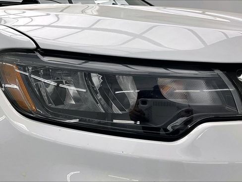 Used 2022 Jeep Compass Limited AWD/4WD image 29