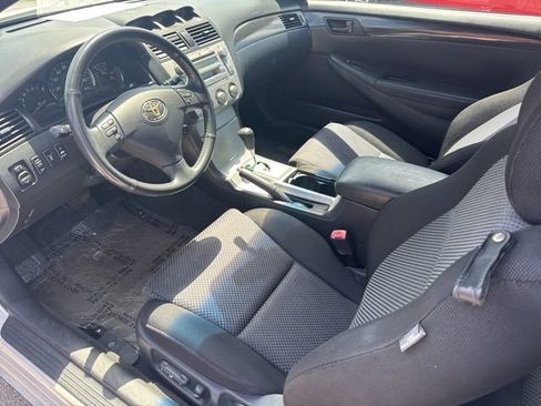 Used 2006 Toyota Solara SE image 2