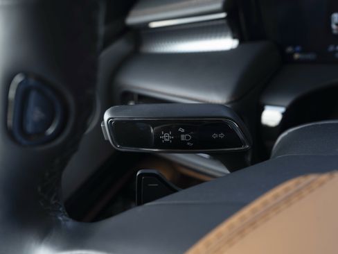 Used 2025 Lincoln Aviator Black Label AWD/4WD image 24