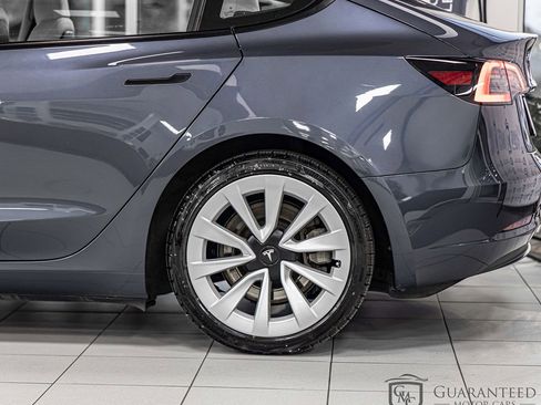 Used 2023 Tesla Model 3 Standard Range RWD image 9