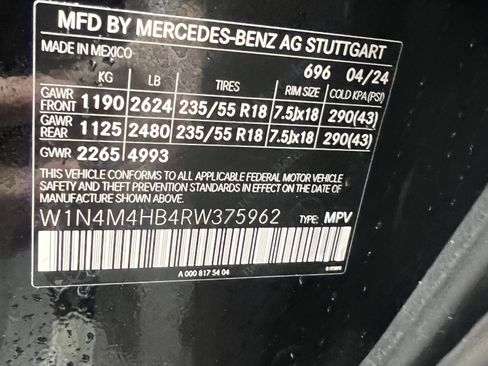 Certified 2024 Mercedes-Benz GLB 250 4MATIC image 37