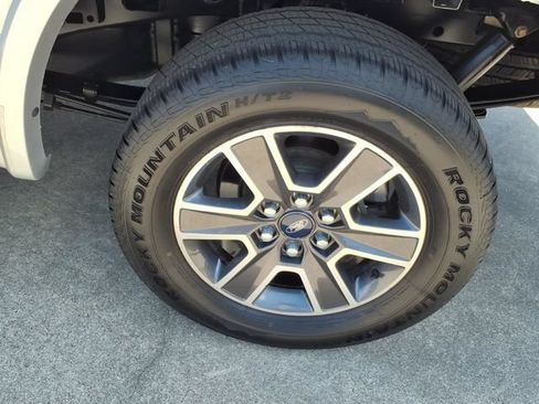 Used 2017 Ford F150 XLT w/ Equipment Group 302A Luxury RWD image 18