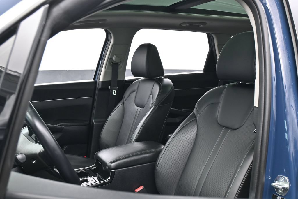 Used 2025 Kia Sorento S w/ Panoramic Sunroof Package FWD image 10