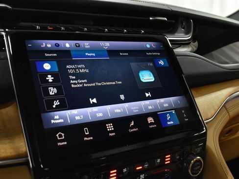 Used 2022 Jeep Grand Cherokee L Summit w/ Advanced Protech Group IV image 20