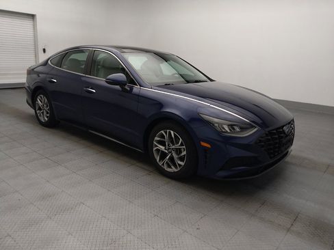 Used 2020 Hyundai Sonata SEL w/ Premium + Sunroof Package FWD image 11