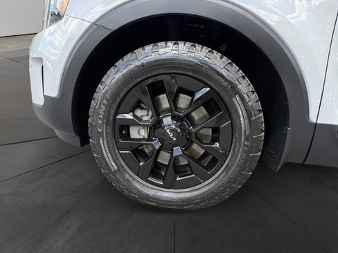 Used 2024 Kia Telluride SX Prestige X-Pro AWD/4WD image 9