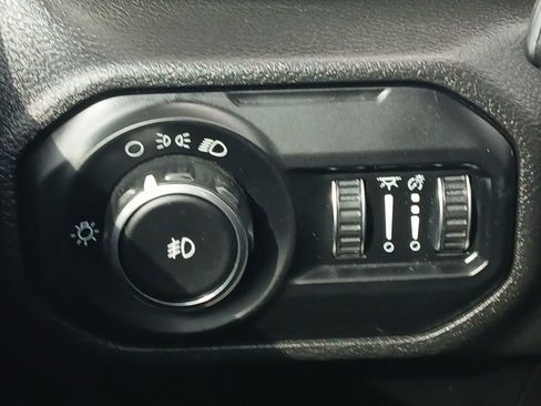 Used 2021 Jeep Wrangler Unlimited Sport image 11