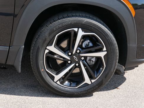 Used 2022 Chevrolet TrailBlazer RS w/ Technology Package AWD/4WD image 15
