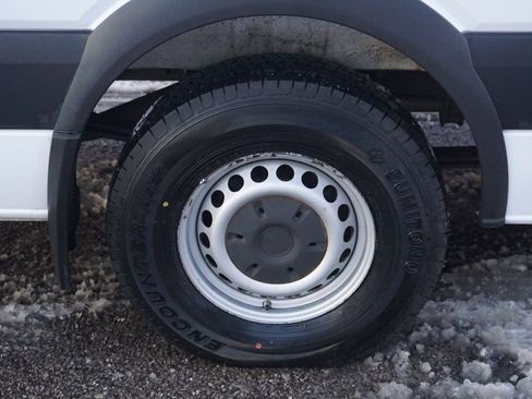 Used 2014 Freightliner Sprinter 2500 image 10