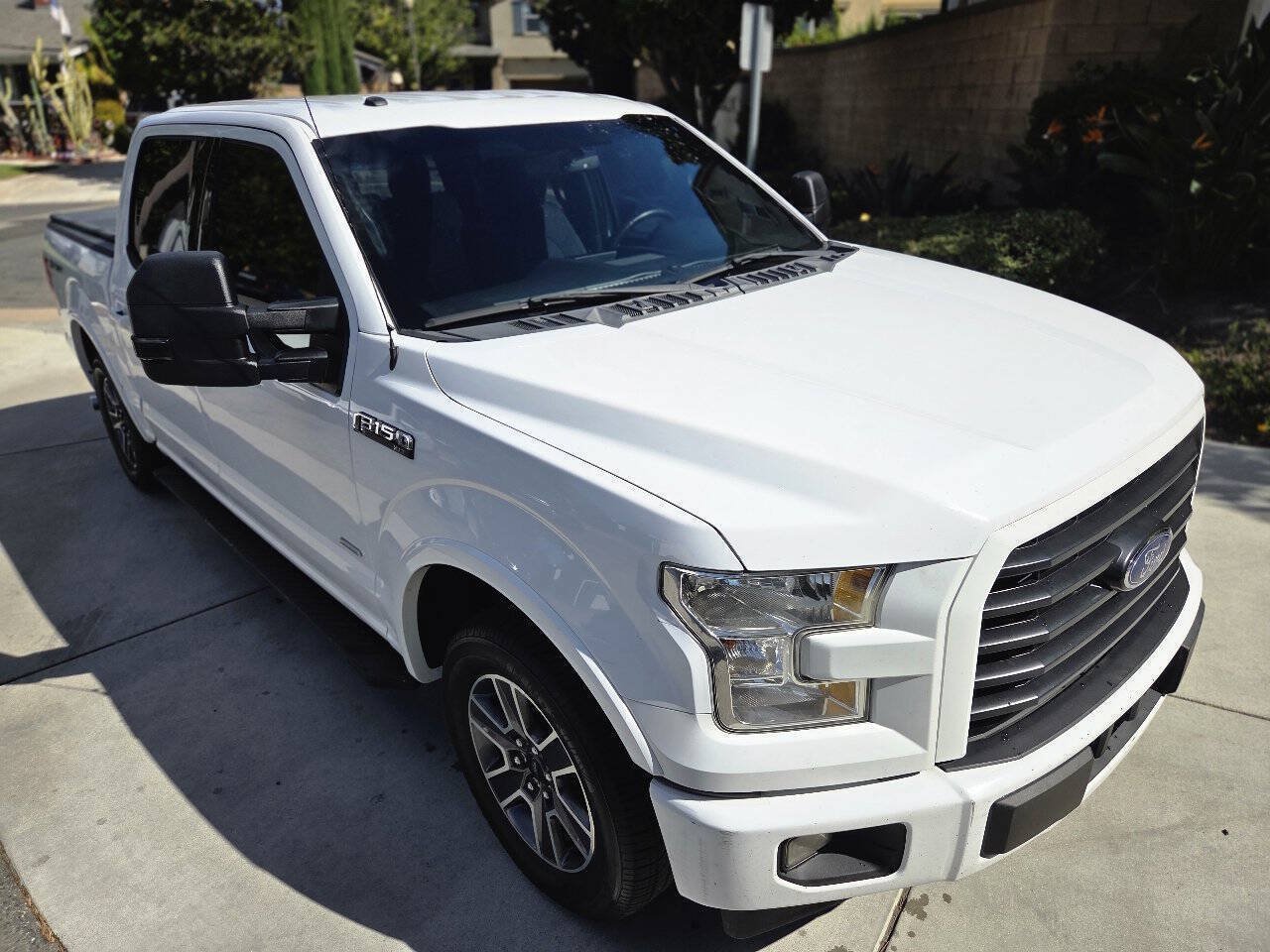 Used 2017 Ford F150 XLT w/ Equipment Group 302A Luxury RWD image 9