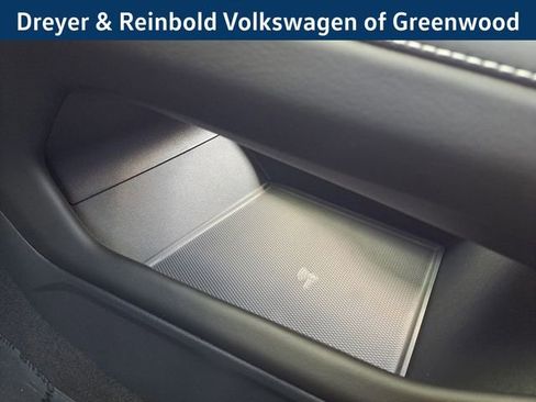 New 2025 Volkswagen Atlas Cross Sport SE image 34