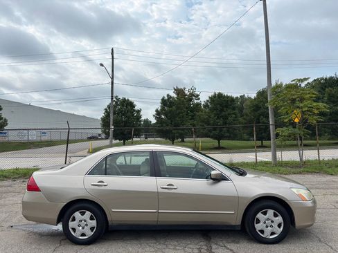 Used 2007 Honda Accord LX image 2