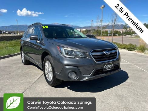 Used 2019 Subaru Outback 2.5i Premium AWD/4WD image 1