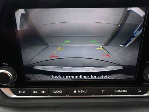 Certified 2024 Nissan Rogue SV image 32