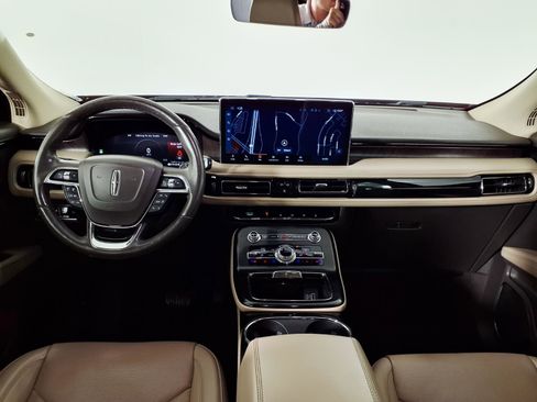 Used 2021 Lincoln Nautilus Reserve AWD/4WD image 14