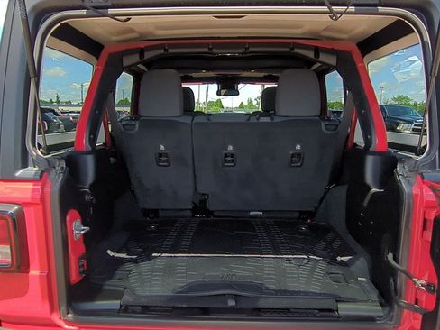 Used 2024 Jeep Wrangler Unlimited Sport AWD/4WD image 31