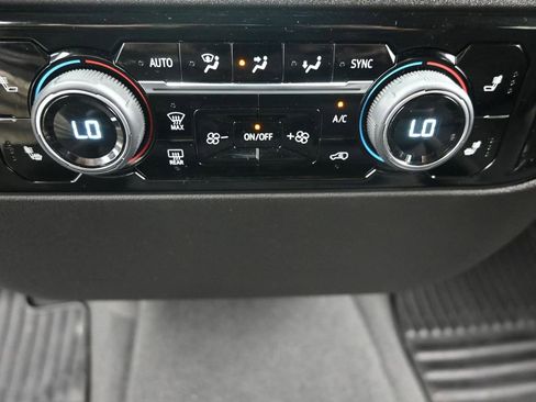 Used 2025 Chevrolet Silverado 1500 LT w/ Z71 Off-Road Package image 16