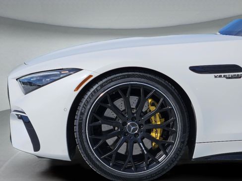 Certified 2022 Mercedes-Benz SL 63 AMG 4MATIC image 29