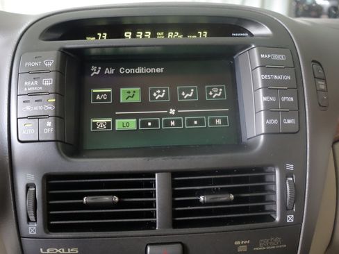 Used 2005 Lexus LS 430 RWD image 16