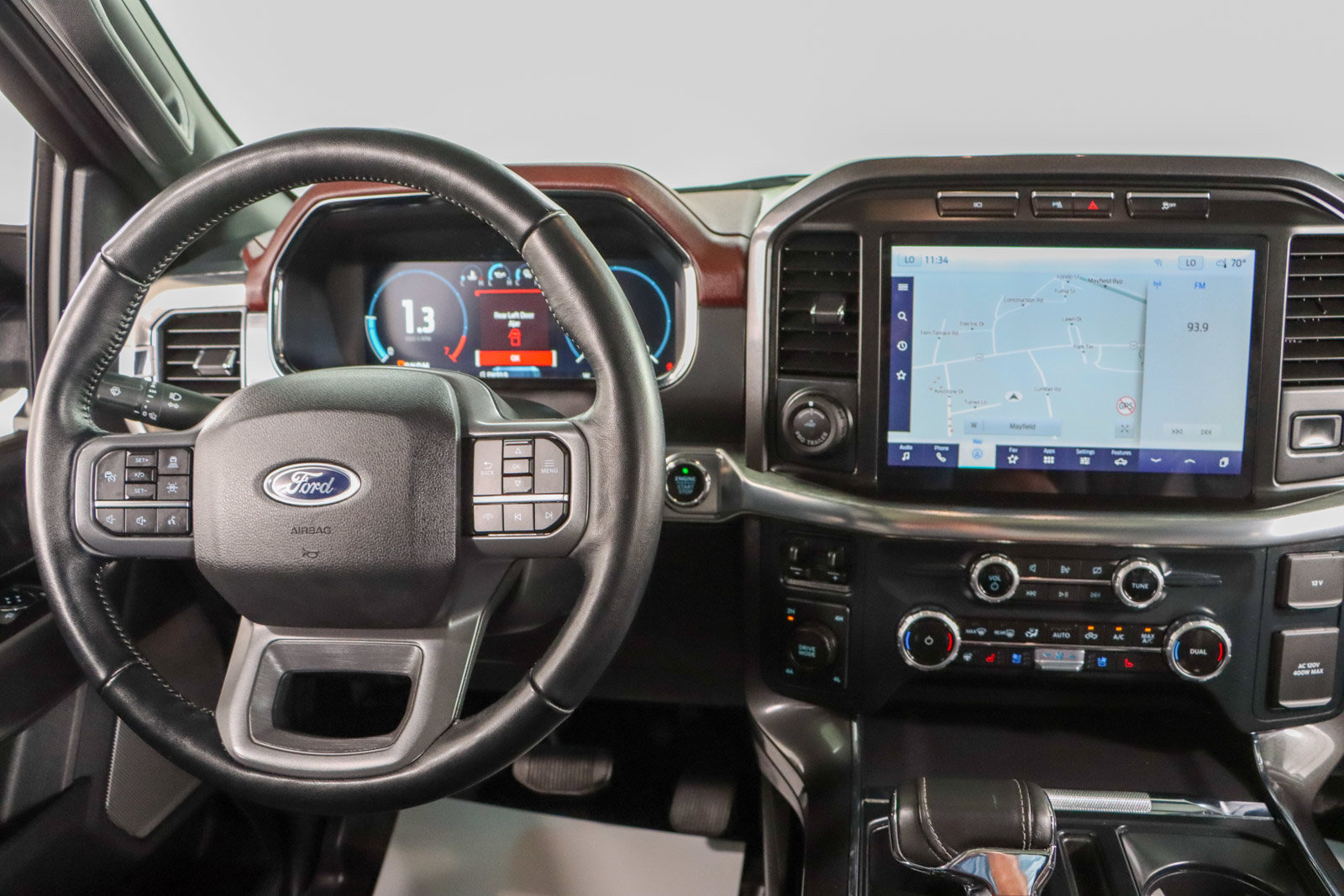 Used 2023 Ford F150 Lariat w/ Equipment Group 502A High AWD/4WD image 18