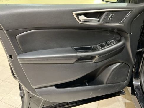 Used 2016 Ford Edge SEL w/ Equipment Group 201A FWD image 21