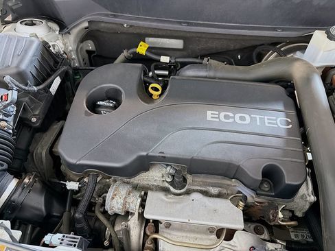 Used 2019 Chevrolet Equinox Premier AWD/4WD image 32