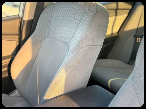 Used 2025 Toyota Camry LE w/ Convenience Package FWD image 15