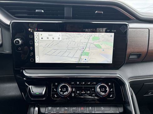 Used 2025 GMC Sierra 2500 Denali Ultimate image 32