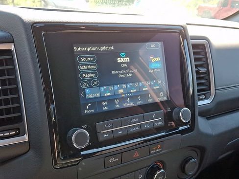 Used 2024 Nissan Frontier SV AWD/4WD image 19