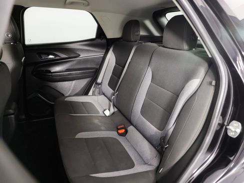 Used 2021 Chevrolet TrailBlazer LT FWD image 17