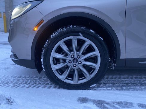 Used 2021 Lincoln Corsair AWD w/ Premium Package image 26