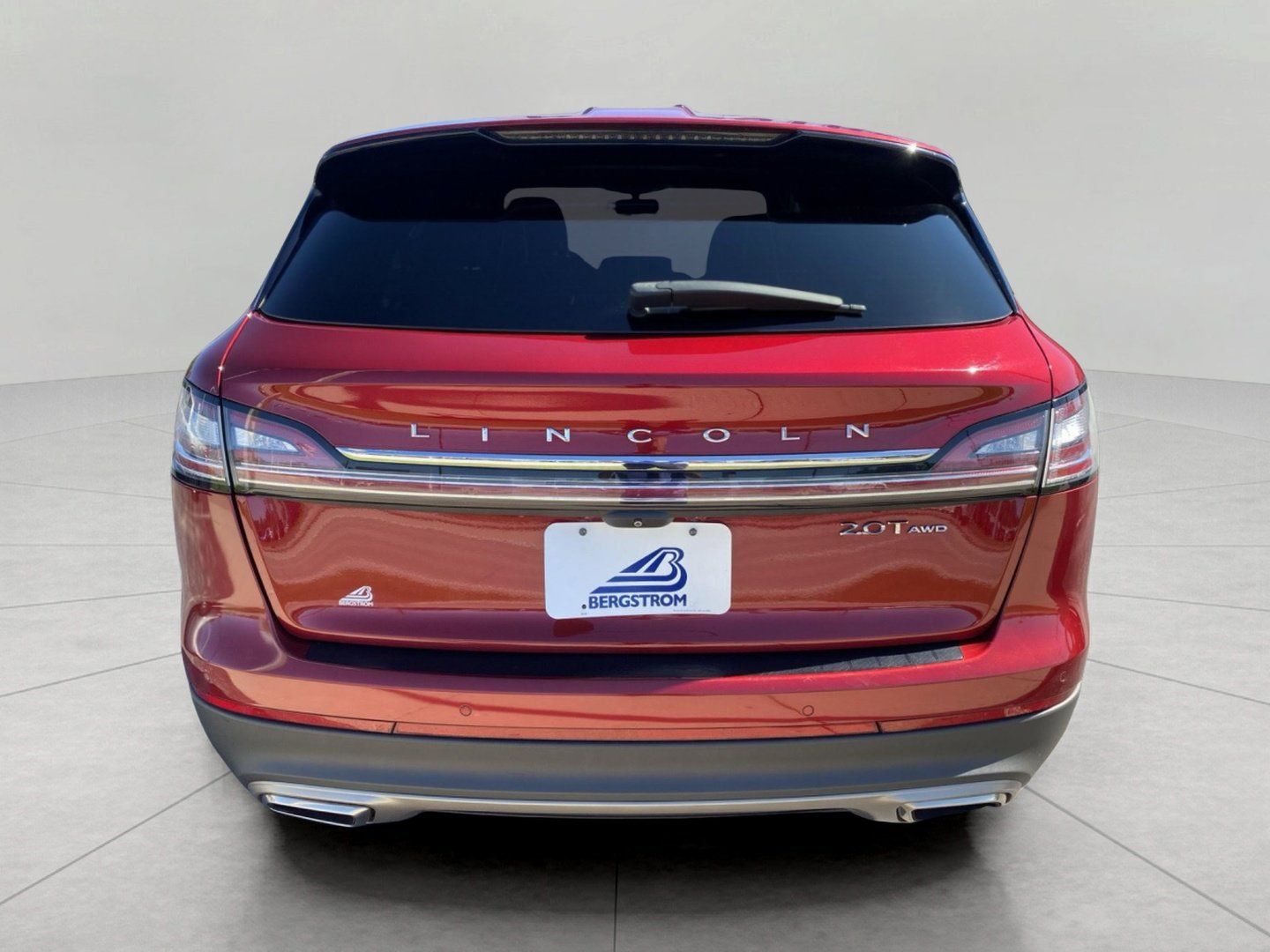 Used 2019 Lincoln Nautilus Select AWD/4WD image 5