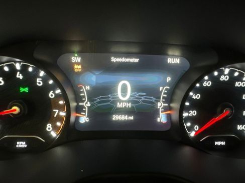 Used 2023 Jeep Compass Latitude AWD/4WD image 4
