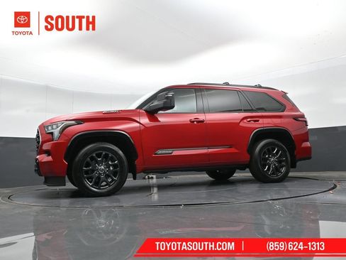 Used 2023 Toyota Sequoia Platinum AWD/4WD image 39