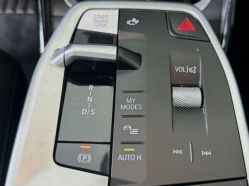 Used 2025 BMW X2 xDrive28i image 24